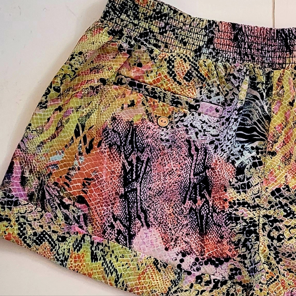 NWOT Shorts - Picture 7 of 11